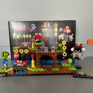 LEGO Sonic Adventure Set with Green and Brown Blocks